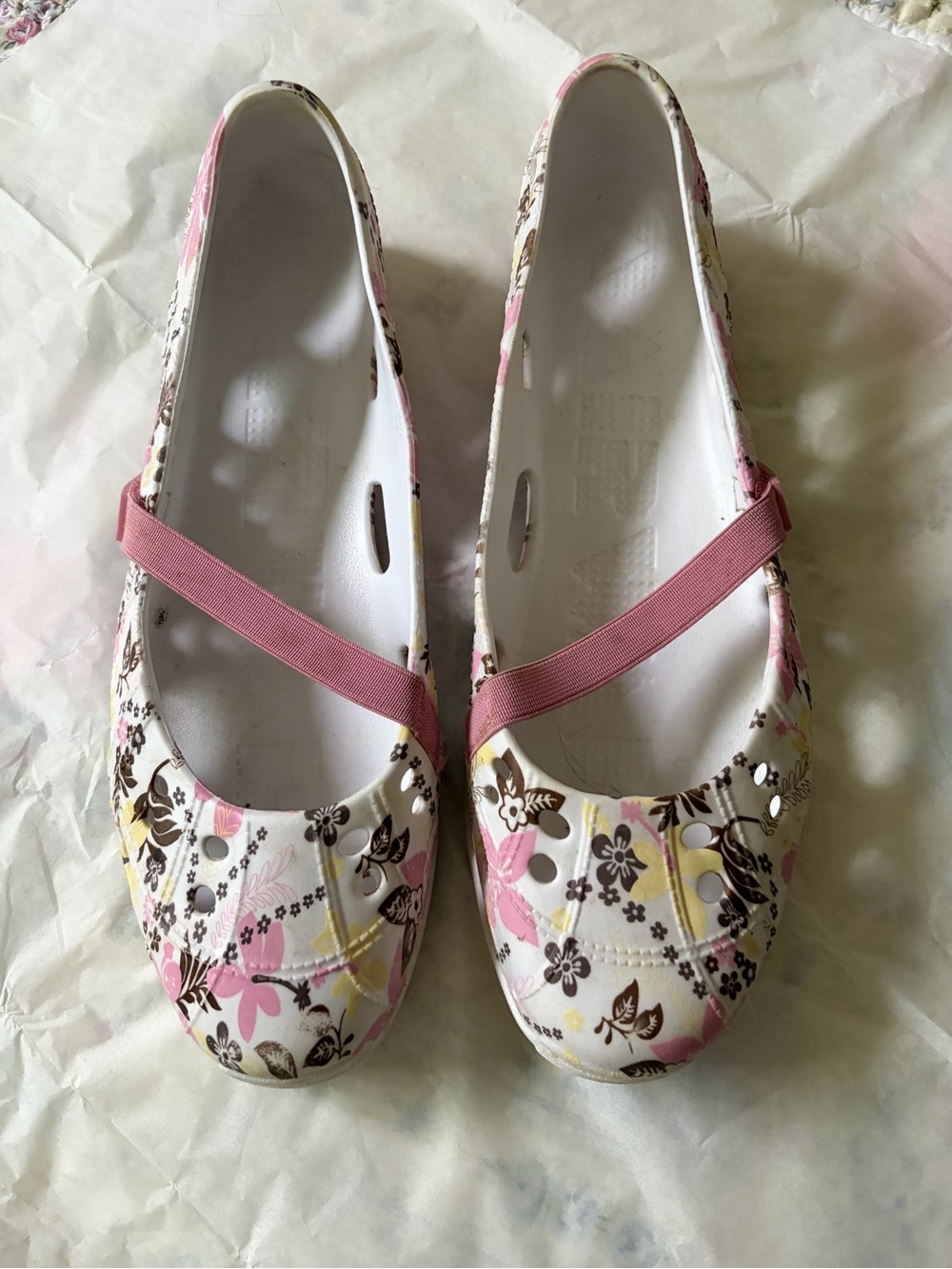 Airwalk Floral Pink Elastic Strap Velcro Ballet Flats